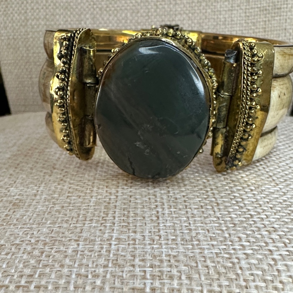 India Vintage hinged Agate bangle, made of carved bone or horn panels & brass